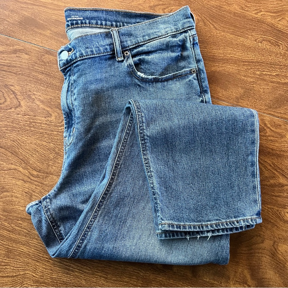 Old Navy Med. Wash Mid Rise Boyfriend Stretchable Denim Jeans Plus size 16